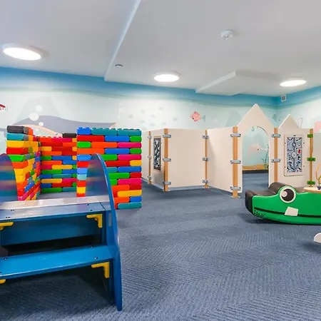 Tukan B101 Nadmorskie Tarasy - * Колобжег